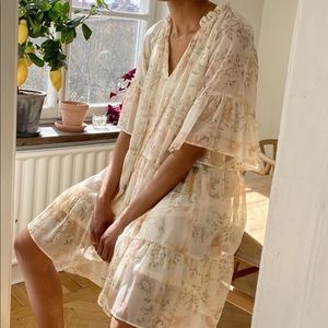 H&M Floral A-Line Dress Light Beige